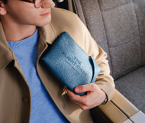 Exclusive travel kit